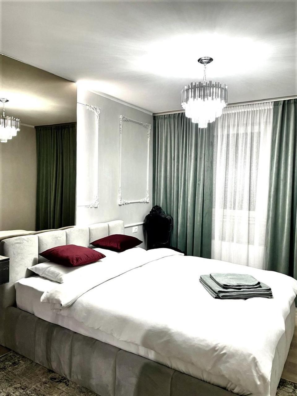 Studio 92- Urban Plaza Braşov Extérieur photo